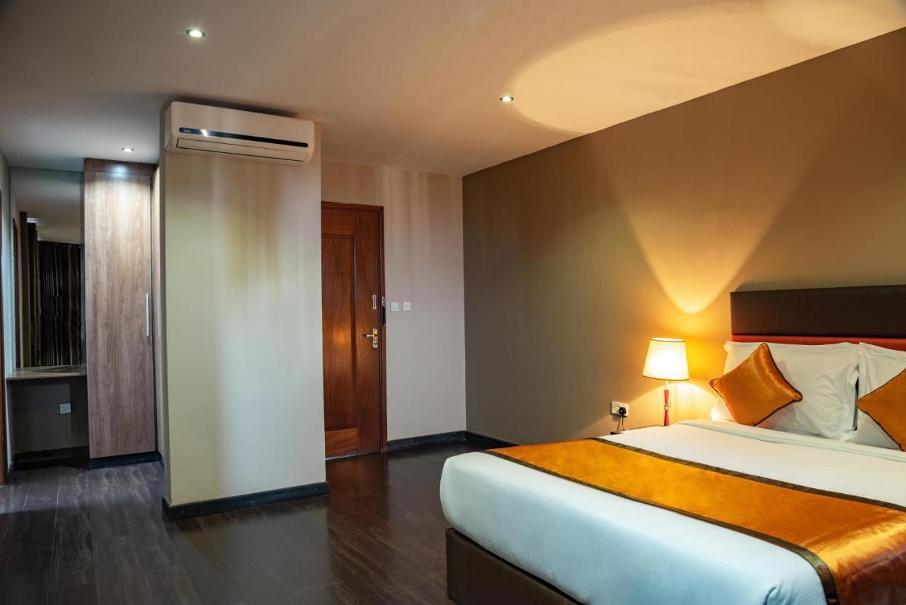 Tagore Apartments Kampala Exteriör bild